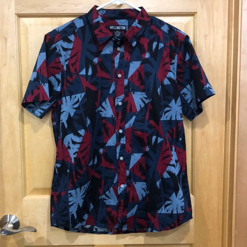 Wellington Men’s Short Sleeve Button Down size M